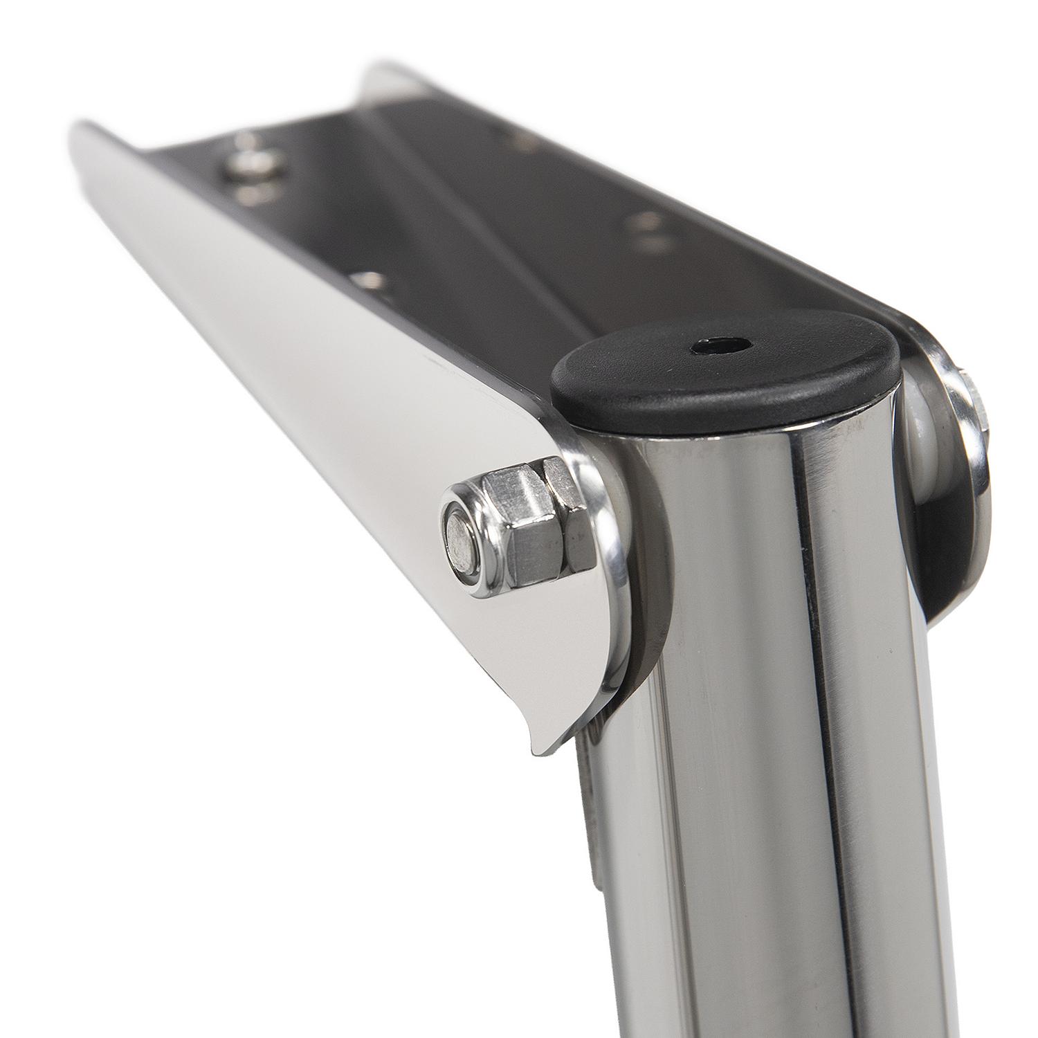 Over Platform Telescoping Ladder, 3 Steps