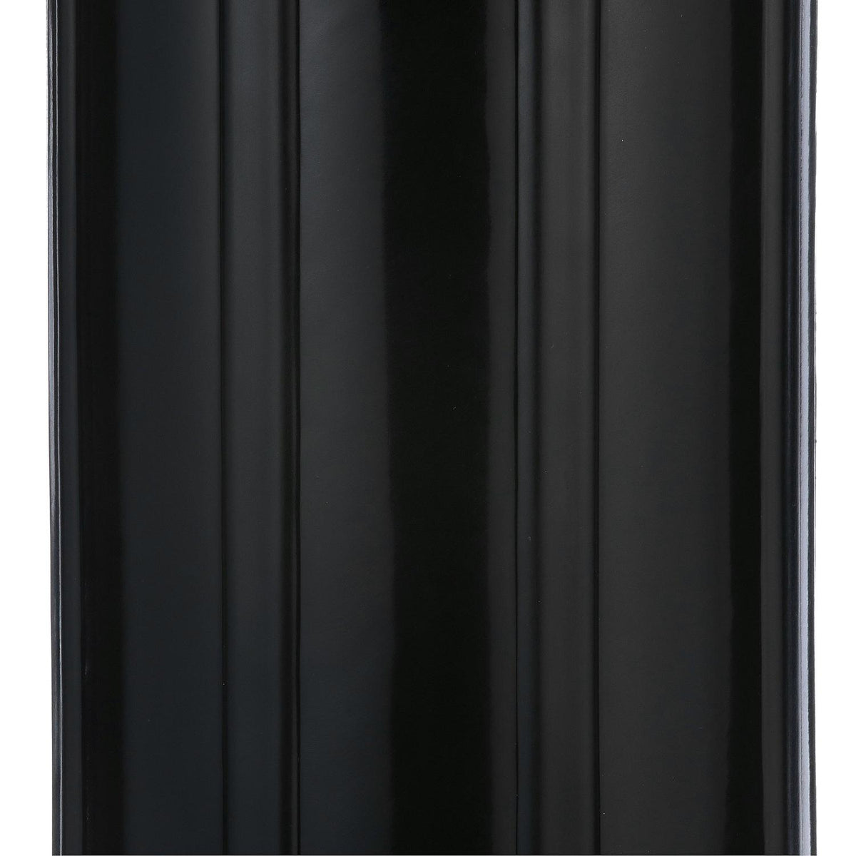 Center Hole Ribbed Fender, Black, 6in x 15in