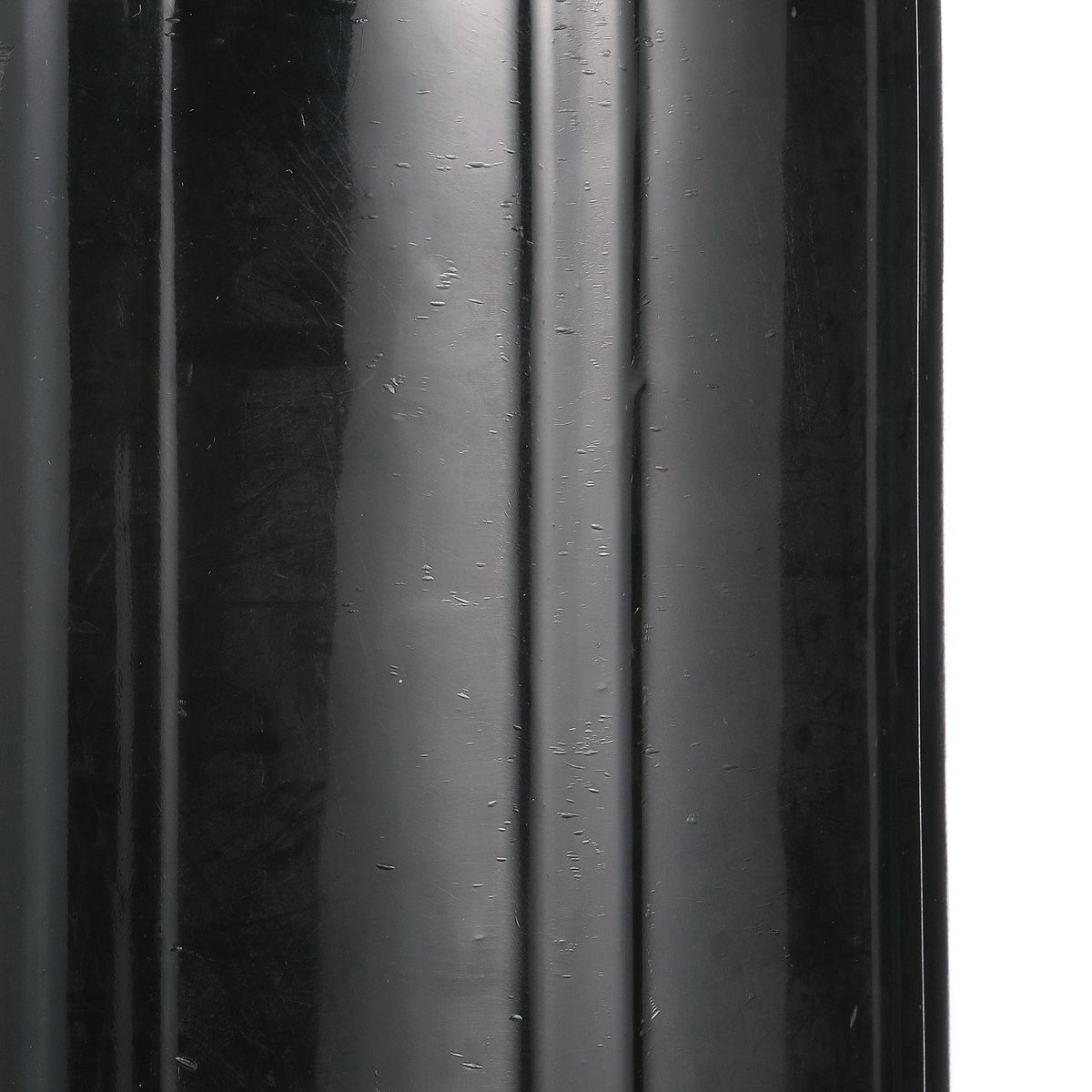 Center Hole Ribbed Fender, Black, 10in x 25in